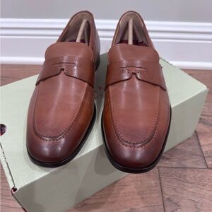 Ted Baker Adlerrc loafer in tan. Size 9. Never worn.